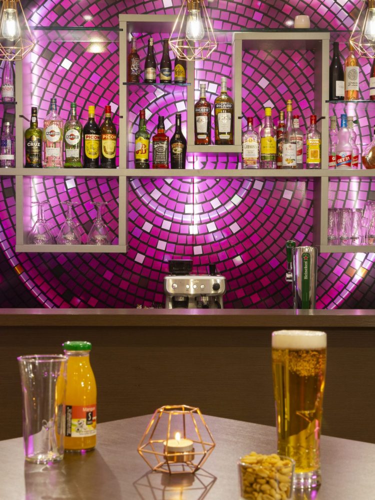 BAR2